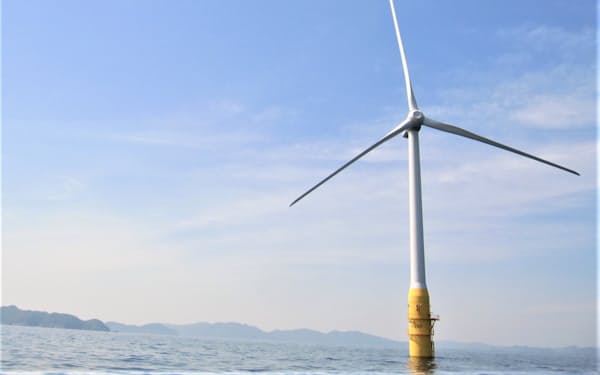 国内で洋上風力発電の導入が本格化する。三菱商事系が「価格破壊」といわれる提案で総取りした3海域の事業は、鹿島が全ての工事に参画する