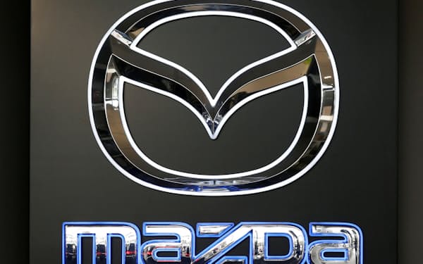 FILE PHOTO: A Mazda logo is seen at a showroom of a dealership in Merignac, near Bordeaux, France, April 8, 2019. REUTERS/Regis Duvignau/File Photo