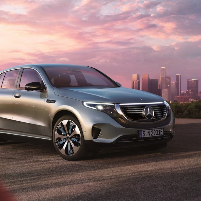 ベンツやvw 輸入車の値上げ相次ぐ 材料や輸送費上昇 日本経済新聞 ベンツやvw 輸入車の値上げ相次ぐ 材料や輸送費上昇 日本経済新聞