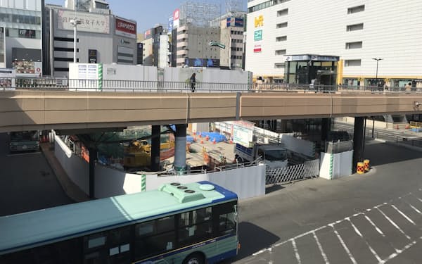 駅西口のバスプールを再整備し乗降場を増やす（仙台市）