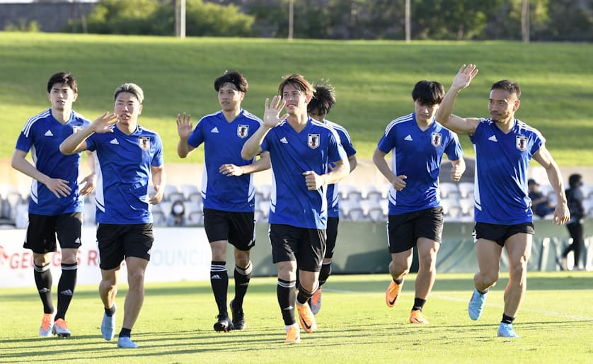 長友 浅野らが調整 サッカー日本代表 24日豪州戦 日本経済新聞 長友 浅野らが調整 サッカー日本代表 24日豪州戦 日本経済新聞