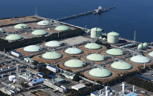 東京ガスの液化天然ガス貯蔵タンク（千葉県袖ケ浦市）