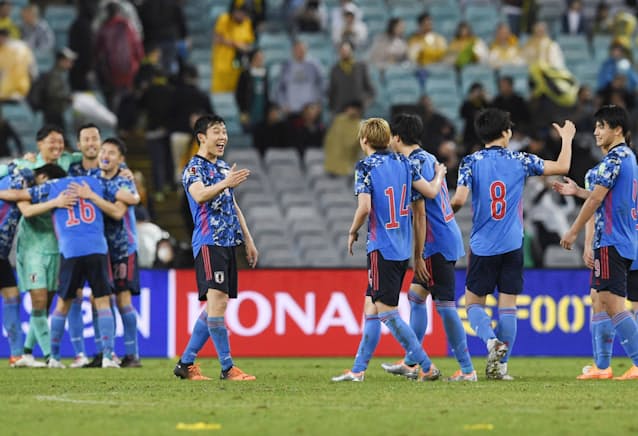 森保一監督の見事なマネジメント 土俵際からw杯出場へ 日本経済新聞 森保一監督の見事なマネジメント 土俵際からw杯出場へ 日本経済新聞