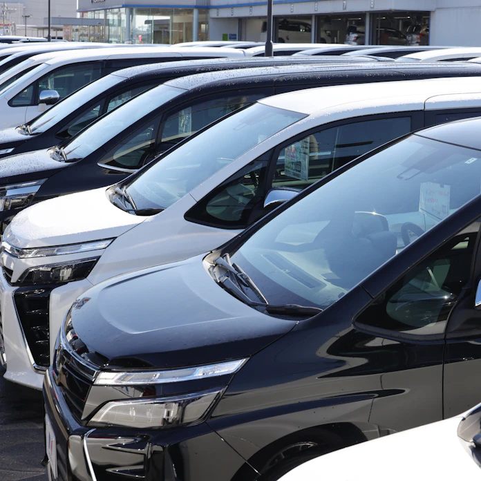 ロシア制裁が日本の中古車市場に冷水 最高値から急落 日本経済新聞 ロシア制裁が日本の中古車市場に冷水 最高値から急落 日本経済新聞