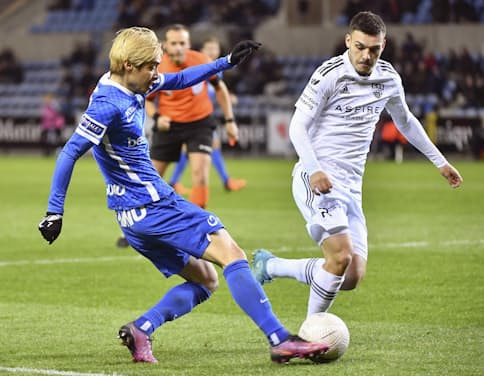 伊東2戦連続ゴール 海外サッカー 三笘はアシスト 日本経済新聞 伊東2戦連続ゴール 海外サッカー 三笘はアシスト 日本経済新聞