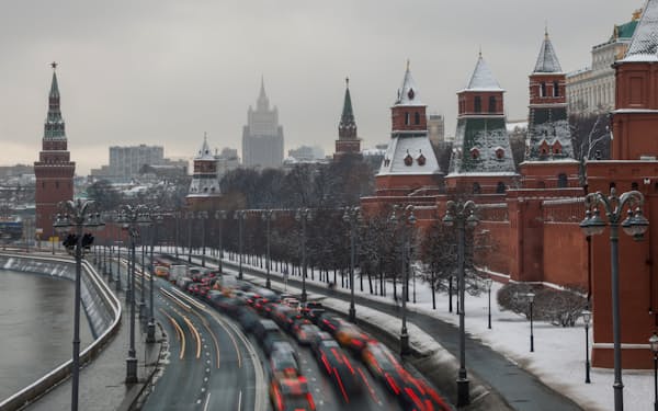 モスクワ・クレムリン周辺の風景。新型コロナ、戦死、国外移住が重なりロシアの人口減少が加速しそうだ＝ロイター