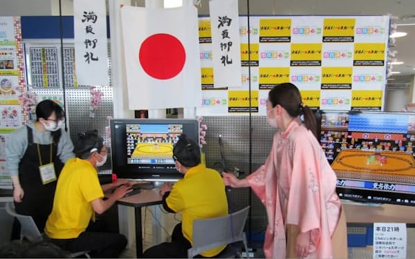 さいたま市民シルバーeスポーツ協会が3月に開いた相撲対戦ゲームのイベント