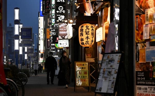 まん延防止等重点措置が解除され、業績改善への期待の声もあった(3月21日、名古屋市)=共同