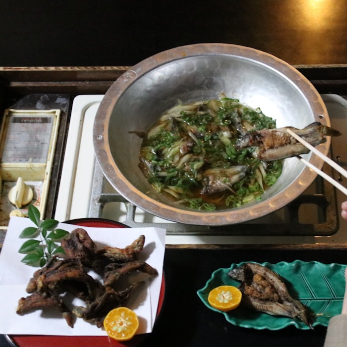 大分県宇佐市 どじょう料理 鍋 唐揚げ 多彩な味 日本経済新聞 大分県宇佐市 どじょう料理 鍋 唐揚げ 多彩な味 日本経済新聞