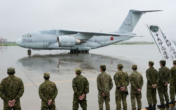 アフガニスタンの邦人らの退避支 援を終え、帰国したＣ２輸送機（2021年9月3日午前、航空自衛隊入間基地）