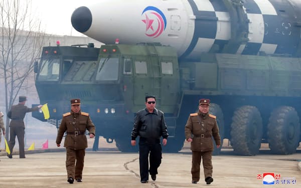 北朝鮮の金正恩総書記は新型のICBM発射など挑発を繰り返している＝ロイター
