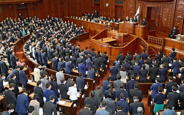 賛成多数で文通費を巡る改正法案が可決した衆院本会議(14日)