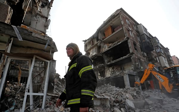 ロシア軍の攻撃で破壊されたマリウポリ市街（19日）＝ロイター