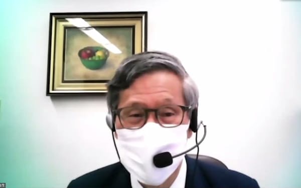 日本感染症学会で講演する新型コロナウイルス感染症対策分科会の尾身茂会長（22日）