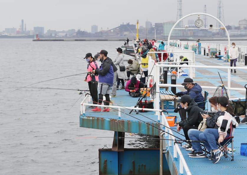 初心者が楽しめる海釣り公園 手ぶらokや指導員常駐も 日本経済新聞 初心者が楽しめる海釣り公園 手ぶらokや指導員常駐も 日本経済新聞