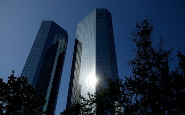ドイツ銀行はコンプライアンスなどの企業統治問題に揺れた（フランクフルトの本店）＝ロイター