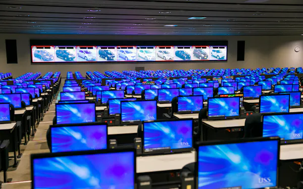 最高益ussに株価急落の逆風 足りぬ中古車膨らむ現金 日本経済新聞 最高益ussに株価急落の逆風 足りぬ中古車膨らむ現金 日本経済新聞