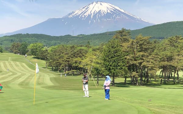 富士小山ゴルフクラブ（静岡県小山町）は町の補助金も活用したコンペでビジターを増やそうとしている。