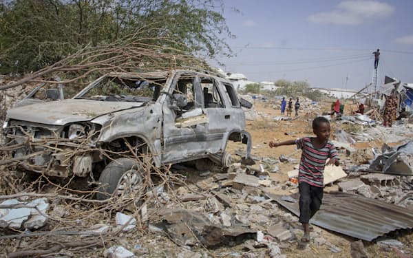 ソマリアではアルシャバーブによるテロが頻発している=AP