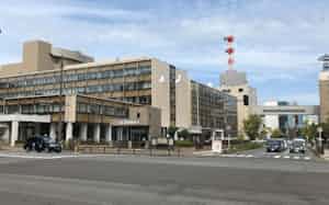 青森県庁
