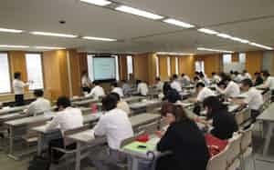静岡県は市町と公共施設の効率運営などについて協議を重ねる