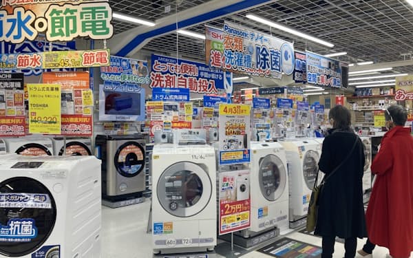 東京都内の家電量販店の洗濯機売り場