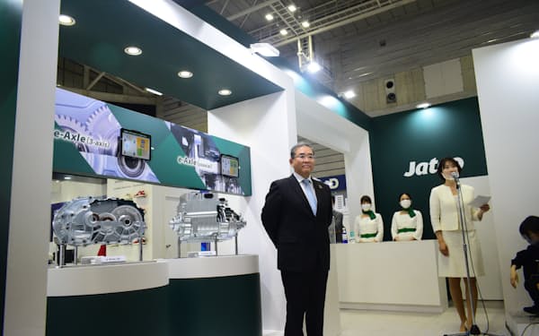 ジヤトコは新型のeアクスルを国内で初公開した