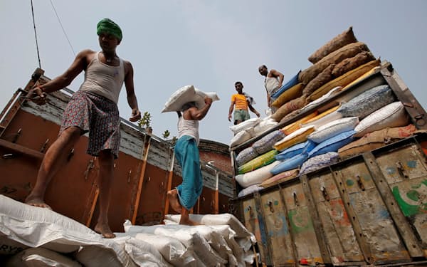 インドは砂糖の輸出制限に踏み切った=ロイター