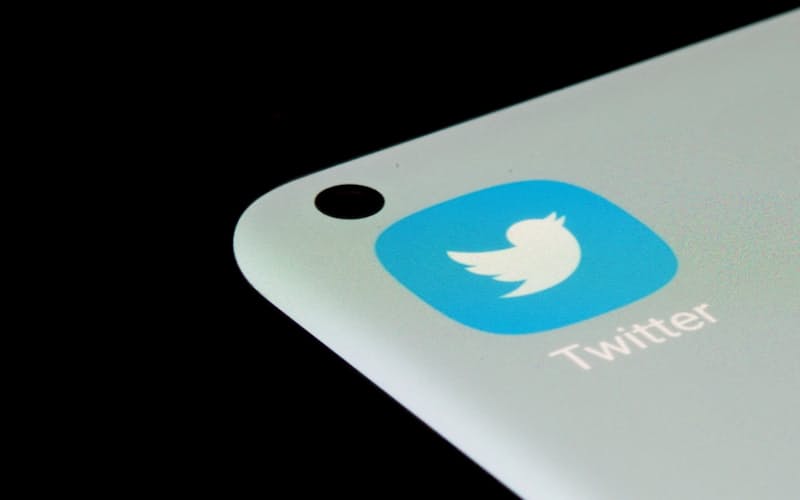 ツイッターはセキュリティー保護の名目で取得したデータを広告に不正流用した疑いが持たれていた=ロイター ツイッターはセキュリティー保護の名目で取得したデータを広告に不正流用した疑いが持たれていた=ロイター
