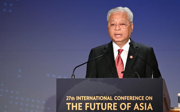 「アジアの未来」で講演するマレーシアのイスマイルサブリ・ヤーコブ首相（26日午前、東京都千代田区）