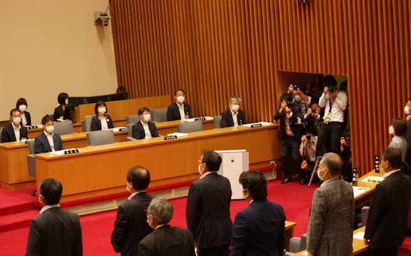 島根県議会は島根原発２号機の再稼働容認を賛成多数で可決した