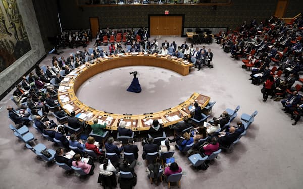 国連安全保障理事会は26日、北朝鮮の弾道ミサイル発射を受けた緊急会合を開いた=AP