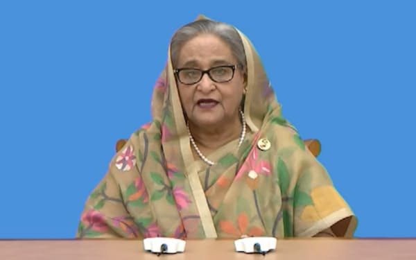 事前収録の映像で講演するバングラデシュのシェイク・ハシナ首相
