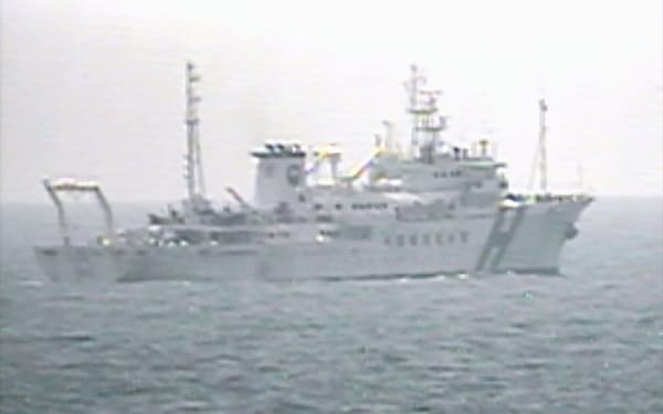 　韓国国立海洋調査院所属の海洋調査船「Hae　Yang　2000」（第8管区海上保安本部提供）＝共同