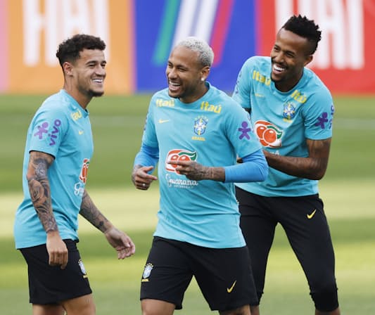 ネイマールらが日本戦へ調整 サッカー ブラジル代表 日本経済新聞 ネイマールらが日本戦へ調整 サッカー ブラジル代表 日本経済新聞