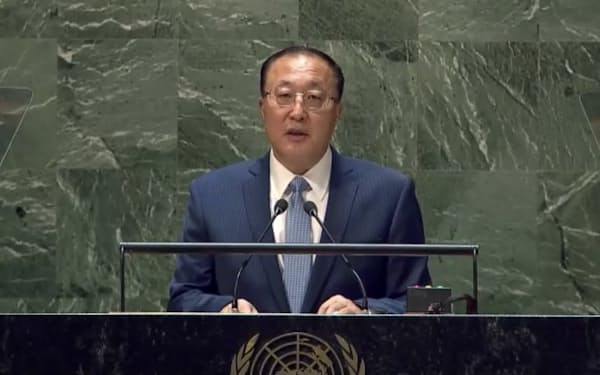 中国の張軍国連大使は「朝鮮半島の緊迫は北朝鮮の合理的な懸念を無視したことに起因している」と主張した（8日、ニューヨークの国連本部）