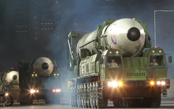 北朝鮮が開発を進める新型ICBM「火星17」＝朝鮮中央通信・共同