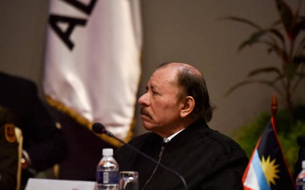 ニカラグアのオルテガ大統領（ハバナ、2021年12月）＝ロイター