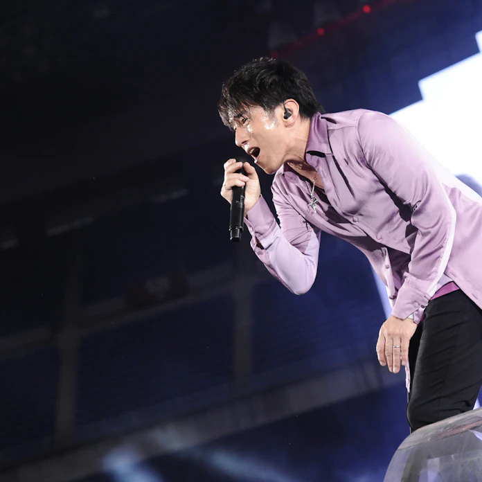 Mr Children30周年ツアー ライブの喜び爆発 日本経済新聞 Mr Children30周年ツアー ライブの喜び爆発 日本経済新聞