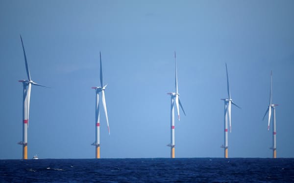 日本でも洋上風力発電の普及に期待がかかる=ロイター、写真はフランス