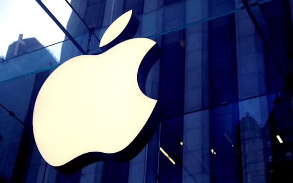 アップルは米国内で約270の直営店を運営する＝ロイター