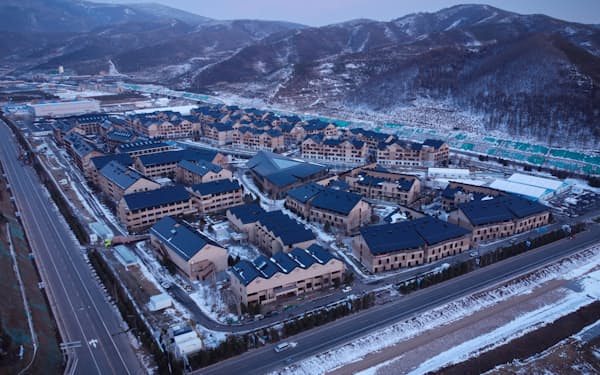 北京北部の河北省張家口市にある五輪のスキー会場は現在、濃厚接触者の隔離に使われている＝ロイター