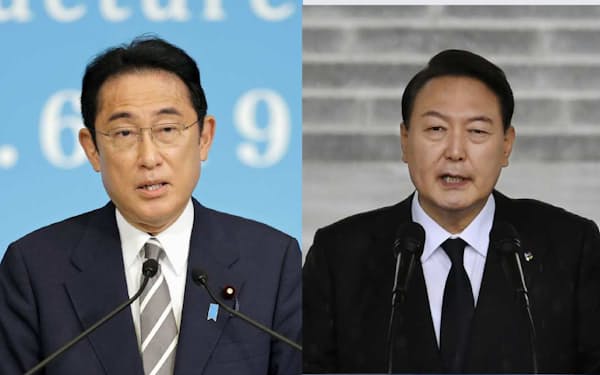 岸田首相（左）と韓国の尹大統領＝ともに共同