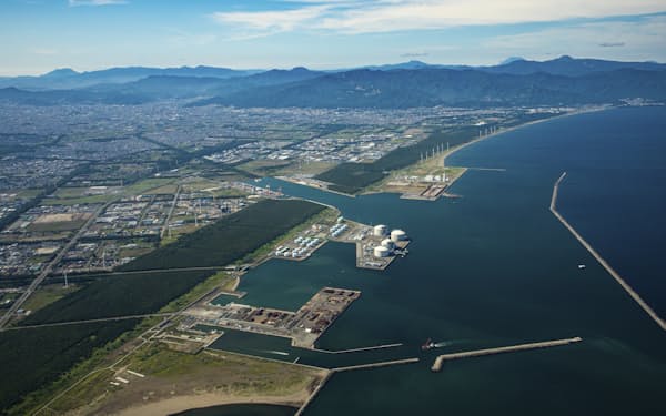 石狩湾新港では全使用電力を再生可能エネルギーでまかなう街区を設けている＝石狩湾新港管理組合提供