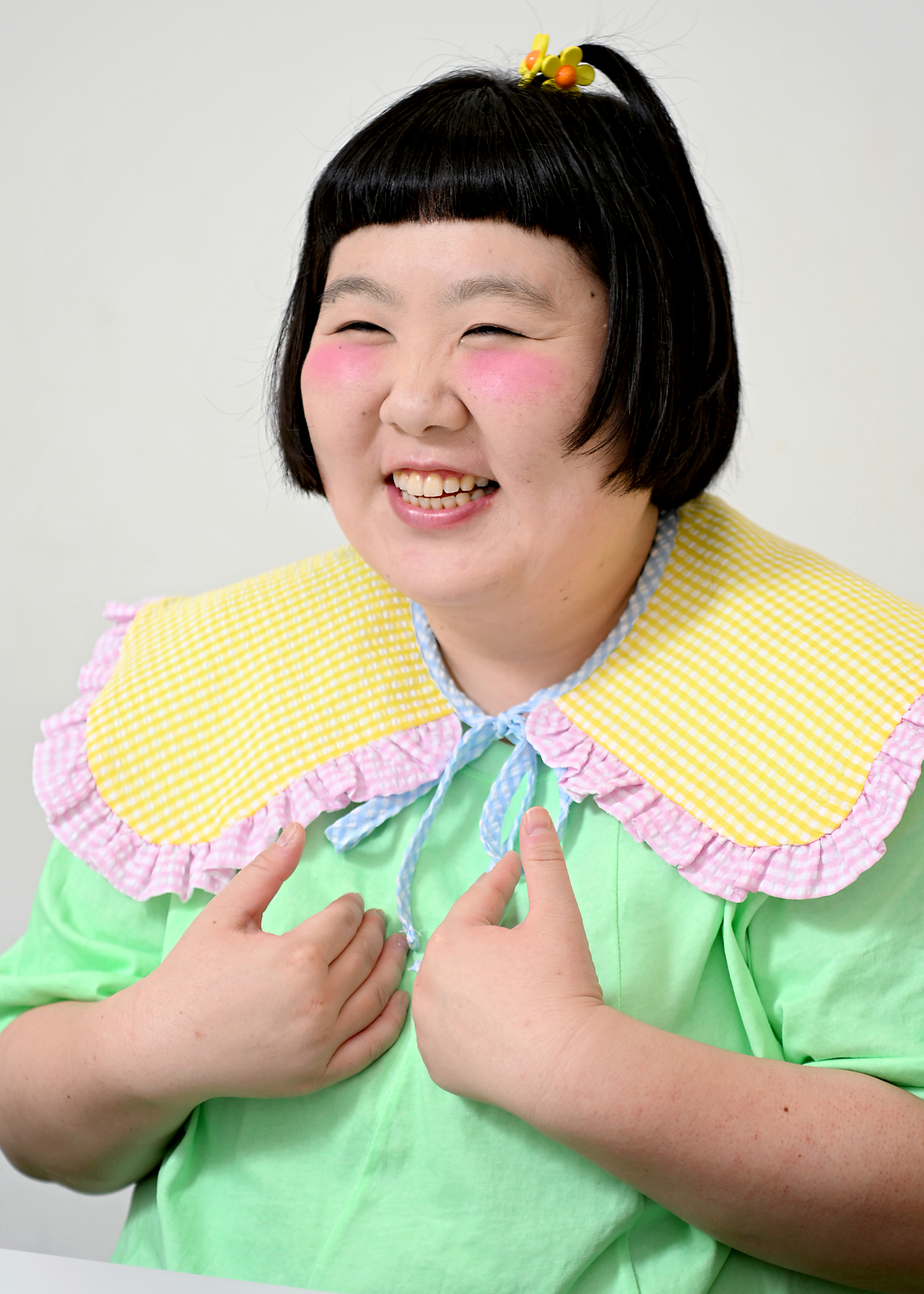 さかい・あい 2006年奈良県警入庁。07年に吉本興業に入社し、吉本新喜劇に入団。17年から現職。