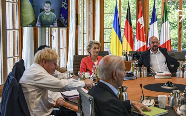 G7はウクライナのゼレンスキー大統領をオンラインで招いて議論した（27日、エルマウ）＝AP