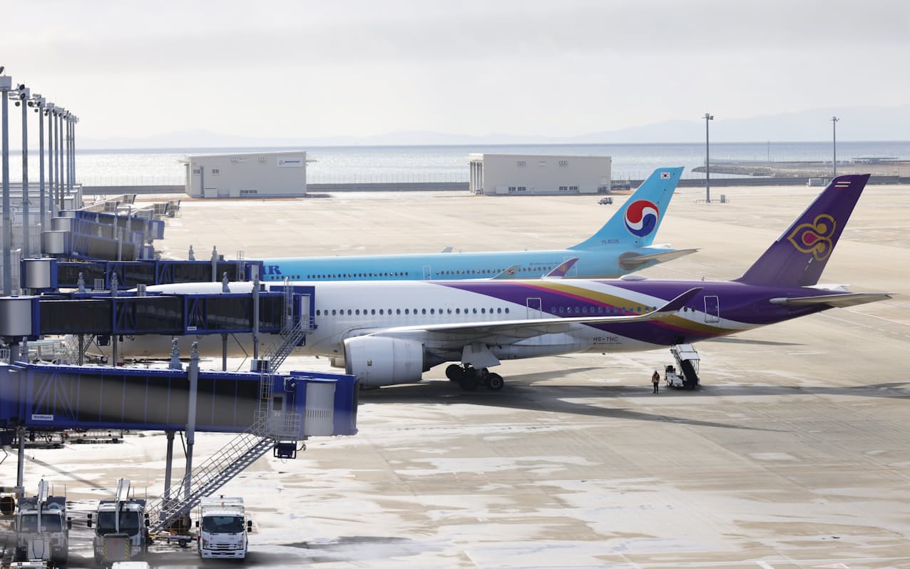 中部空港 夏休みにグアムやハワイ 国際線徐々に再開 日本経済新聞 中部空港 夏休みにグアムやハワイ 国際線徐々に再開 日本経済新聞