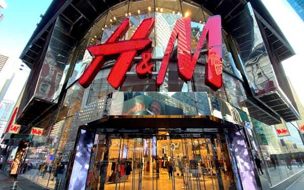 スウェーデンのアパレル大手H&amp;Mの店舗（米ニューヨーク）=ロイター