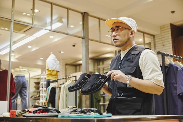 サンダルで夏を涼しく 靴下とのコーデ コツ教えます Nikkei Style サンダルで夏を涼しく 靴下とのコーデ コツ教えます Nikkei Style