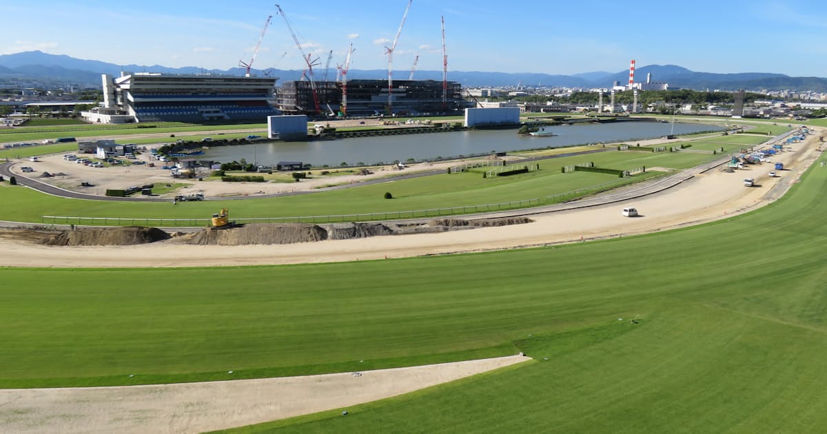 京都競馬場23年春再開 改修でコースやパドック見やすく 日本経済新聞 京都競馬場23年春再開 改修でコースやパドック見やすく 日本経済新聞